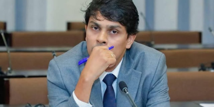 அர்ச்சுனாவிற்கு எதிரான மனுவை உயர் நீதிமன்றத்திற்கு மாற்றக் கோரிக்கை