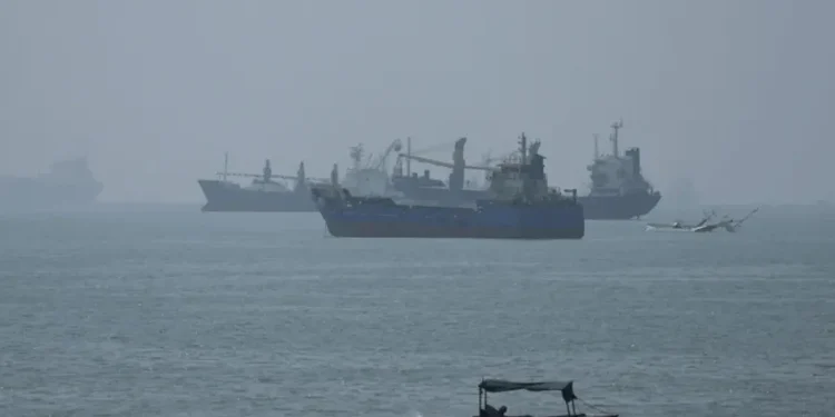 ஈரானின் ஏவுகணைத் தளங்கள் மீது அமெரிக்கா தாக்குதல்