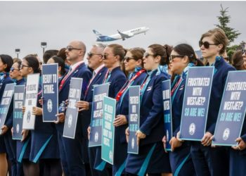 WestJet விமானப் பணியாளர்கள் வேலைநிறுத்தம் – கோடைகால பயணங்கள் பாதிப்பு