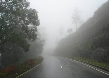 நுவரெலியாவில் கடும் பனிமூட்டம் – வாகன சாரதிகளுக்கு எச்சரிக்கை