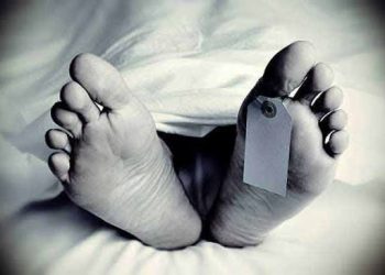 மன்னார் வங்காலை கடற்கரையில்  ஆணொருவரின் சடலம் மீட்பு
