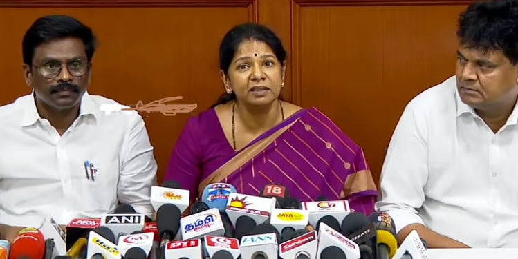 தொகுதி மறுவரையறை சர்ச்சை: எட்டப்பர்கள் யார் என்பது மக்களுக்குத் தெரியும் என கனிமொழி சாடல்
