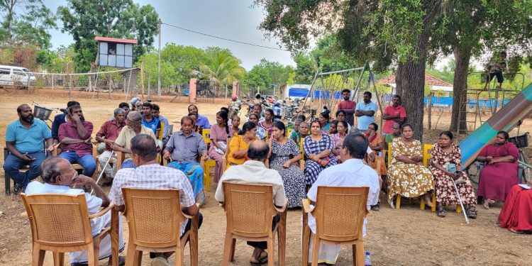 கிளிநொச்சியில் இடம்பெற்ற  மக்கள் சந்திப்பு