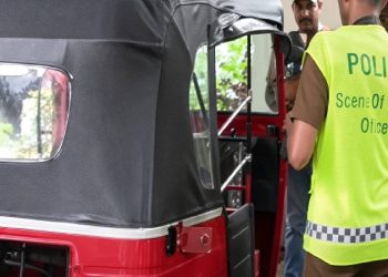 தவறான வீட்டை இலக்கு வைத்து கைக்குண்டுத் தாக்குதல்?