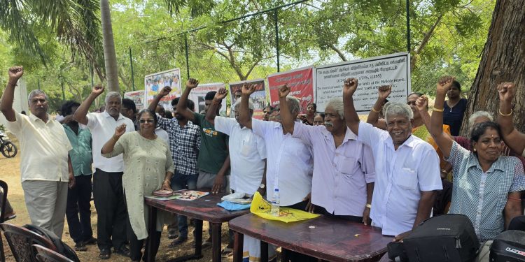 மயிலிட்டியில்  20ஆவது வாரமாக தொடரும் போராட்டம்