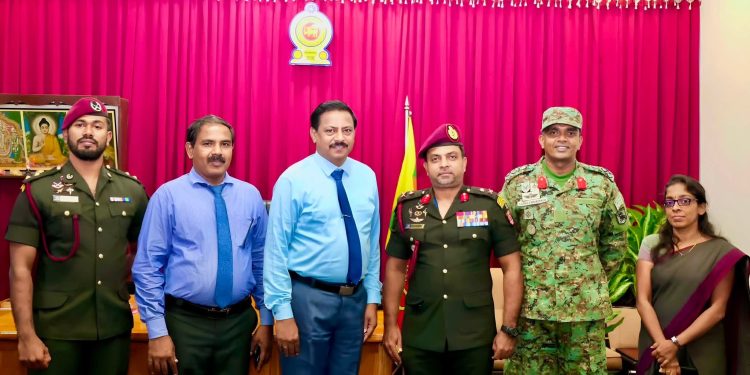 யாழிலிருந்து இடமாற்றமாகிச் செல்லும் 51 ஆவது படைப் பிரிவின் கட்டளைத் தளபதி