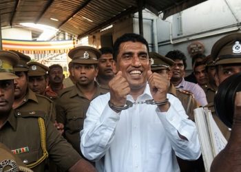 முன்னாள் அமைச்சர் ஜோன்ஸ்டன் பெர்னாண்டோவிற்கு பிணை