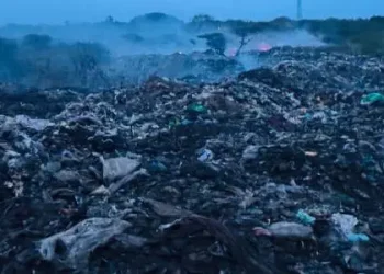 கீரிமலை குப்பை மேட்டு பகுதிக்கு நேரில் சென்ற வடக்கு ஆளுநர் தலைமையிலான குழு