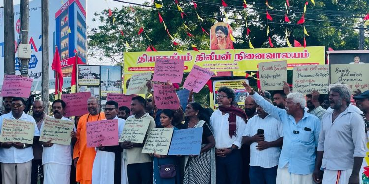 தியாகதீபம் திலீபனின் சிலையை அகற்றியமையை எதிர்த்து போராட்டம்