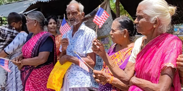 வவுனியாவி காணாமல் ஆக்கப்பட்ட உறவுகளினால் முன்னெடுக்கப்பட்ட ஆர்ப்பாட்டம்