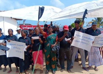 பலாலியில் 13வது வாரமாக முன்னெடுக்கப்பட்ட போராட்டம்