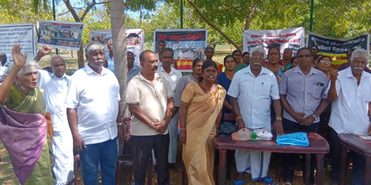 மையிலிட்டியில் காணிகளை விடுவிக்க கோரி தொடர் போராட்டம் முன்னெடுப்பு