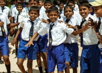 கோப்பாய் சரவணபவானந்தா வித்தியாலய நடை பவனி