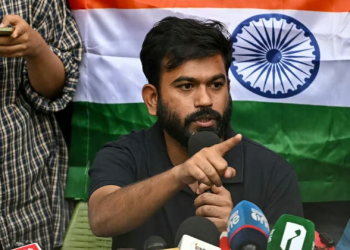 தெருவோர வியாபாரிகளின் கஷ்டங்களைப் புரிந்துகொள்ள வேண்டும்: சிஜேபிக்கு உச்சநீதிமன்றம் அறிவுறுத்தல்!