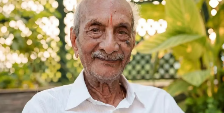 நாடாளுமன்ற செங்கோலை வடிவமைத்த உம்மிடி எத்திராஜ் காலமானார்!