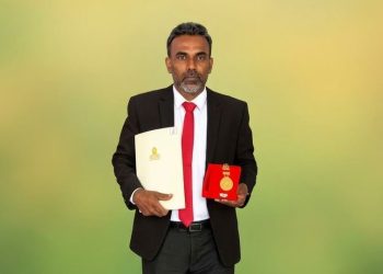வவுனியா ஆசிரியர் மொஹமட் றியாஸுக்குத் தேசிய விருது!