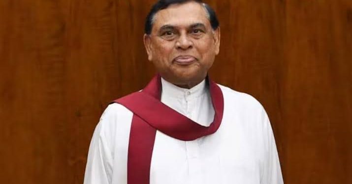 முன்னாள் அமைச்சர் பெசில் ராஜபக்ஷவுக்கு பிடியாணை உத்தரவு