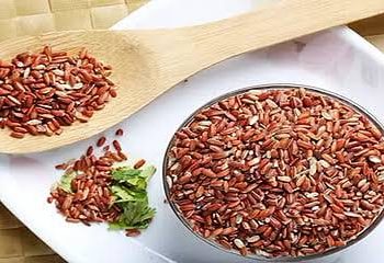 சிவப்பு அரிசி சாப்பிடுவதால் கிடைக்கும் நன்மைகள்