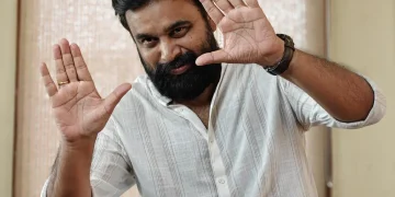 டிரைடென்ட் ஆர்ட்ஸுடன் மீண்டும் இணையும் நடிகர் சசிகுமார்